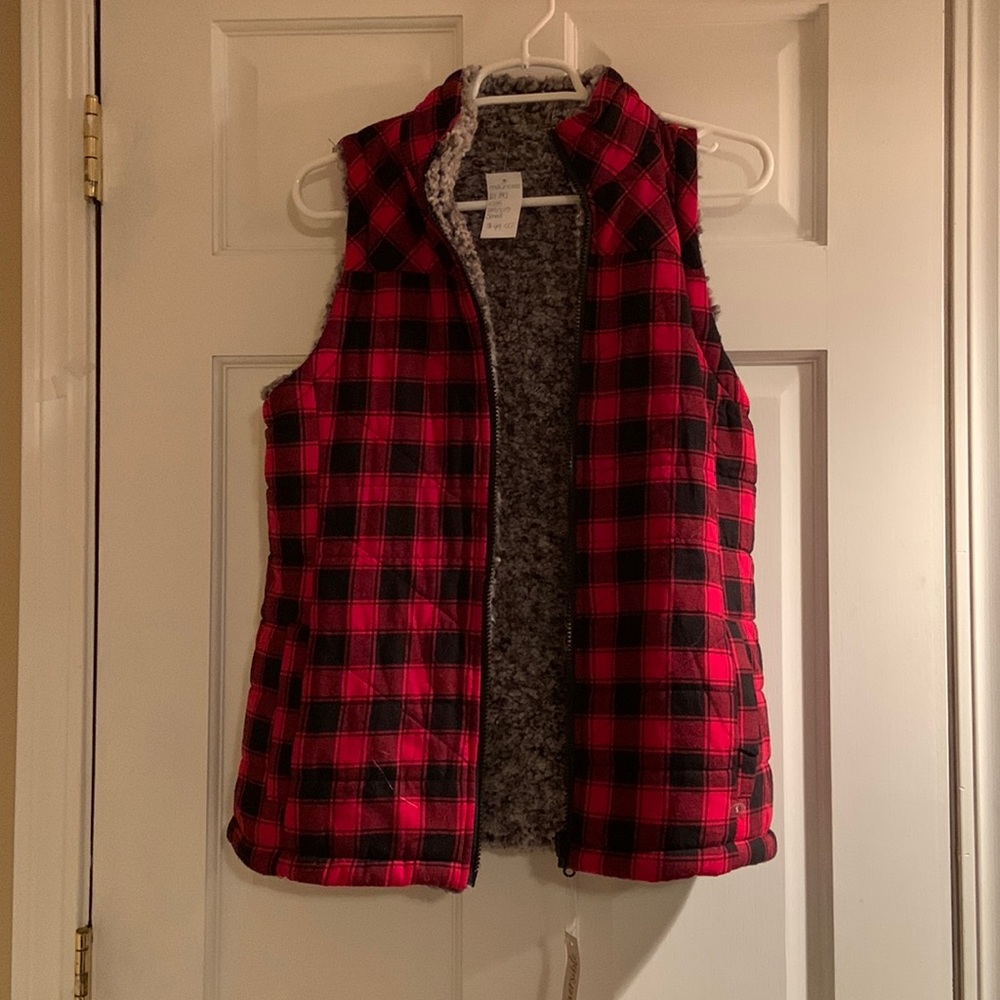 Maurice’s reversible fleece lined vest